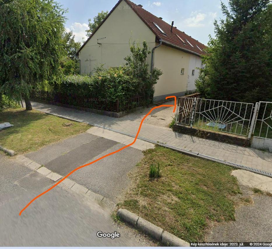 Lellei Pihenőház Balatonlelle Exterior foto